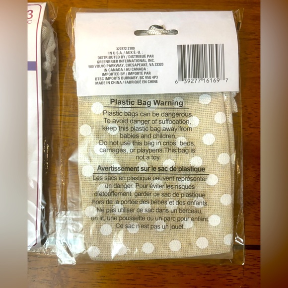 Bundle of two Fabric Gift Bags. Each contains three bags. Total of 6 gift bags - Picture 3 of 3